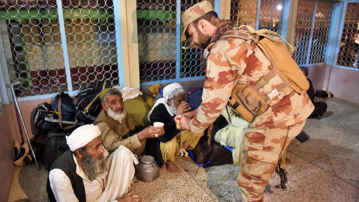 Pakistani Forces Rescue 155 Hostages After Gunmen Hijack Passenger Train