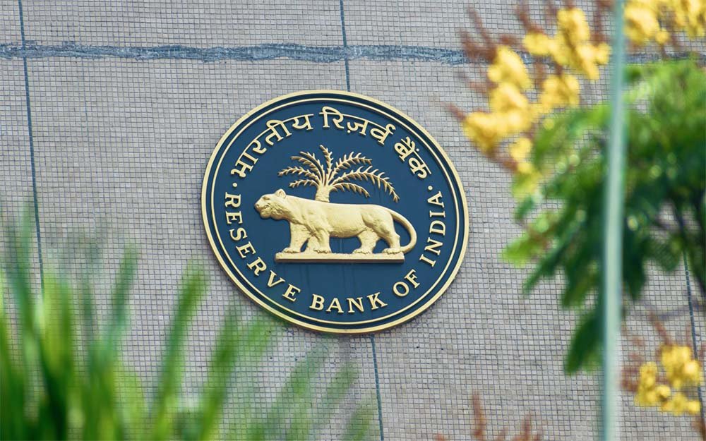 India Cuts Interest Rates as Global Economic Tensions Rise
