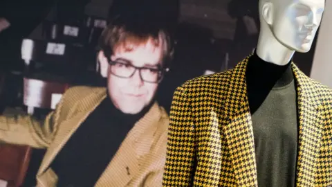 Major Gianni Versace Exhibition Set to Open in London