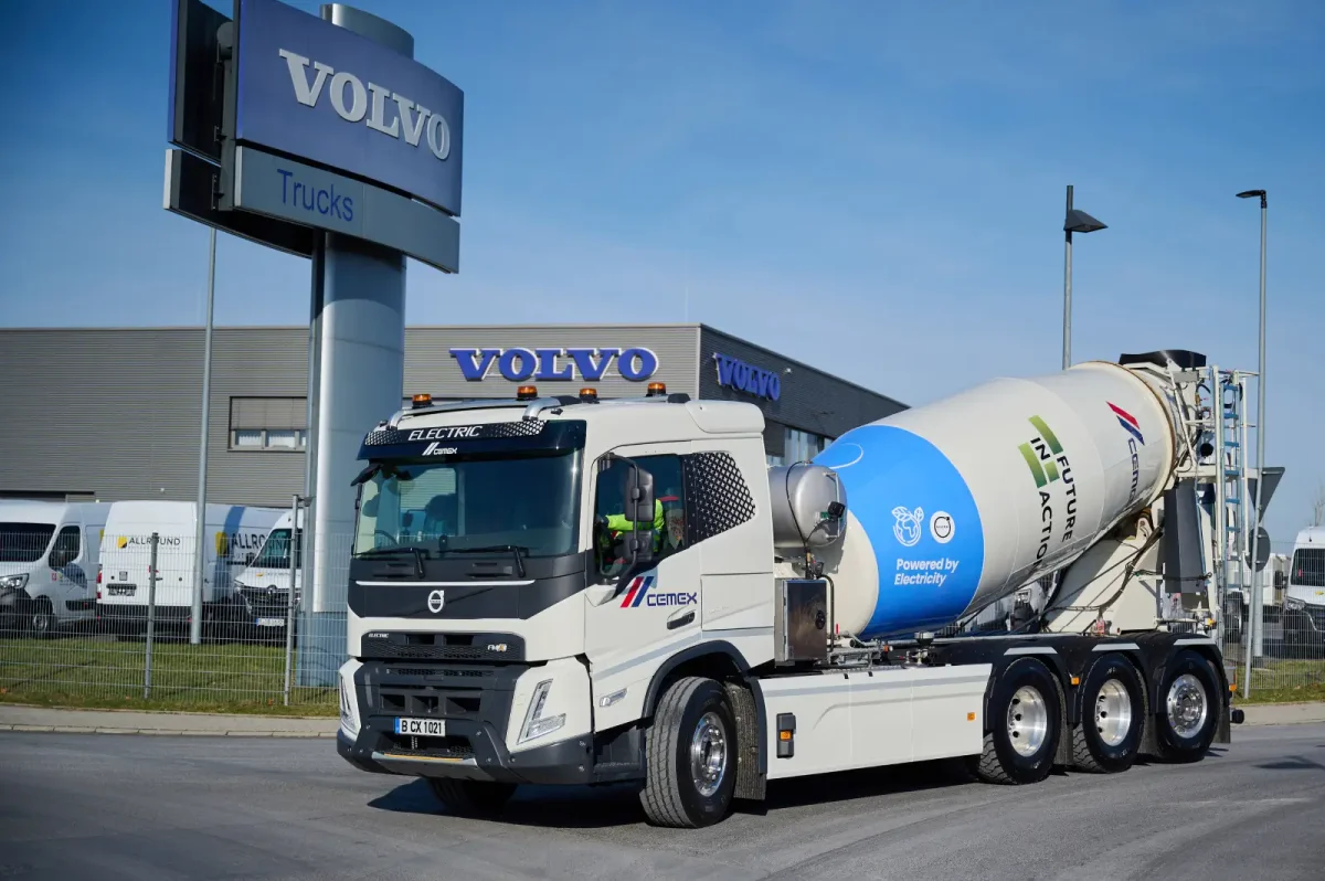 Volvo Group Sees 30% Profit Decline Amid US Tariff Uncertainty