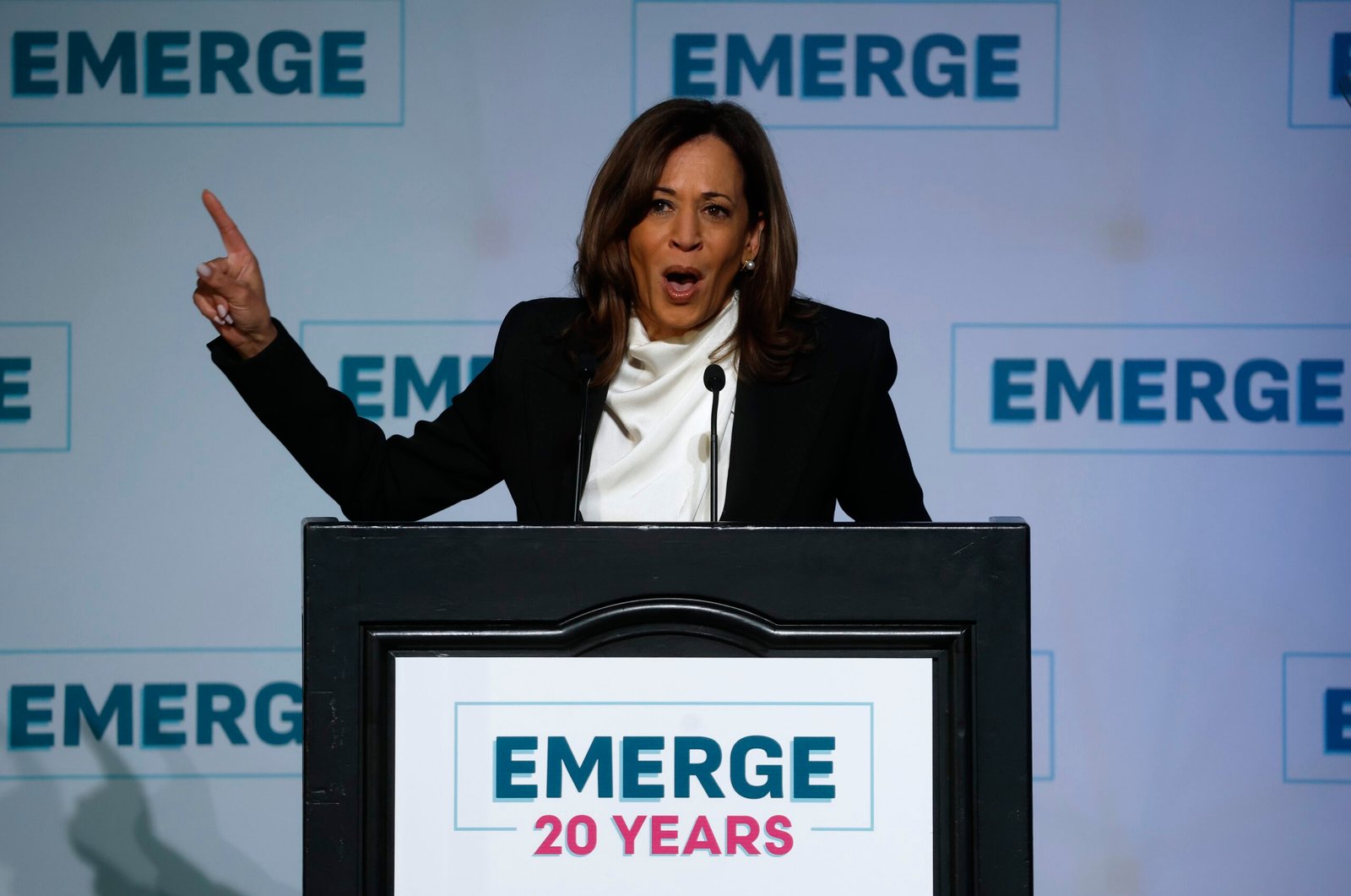 Trump Calls for Investigation into Kamala Harris’s Celebrity Endorsements