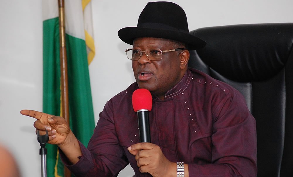 Umahi Says Buildings Within 15 Metres of Lagos-Calabar Coastal Highway Will Be Demolished for Service Lanes